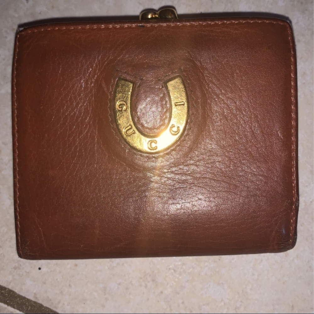 Preloved vintage Gucci wallet